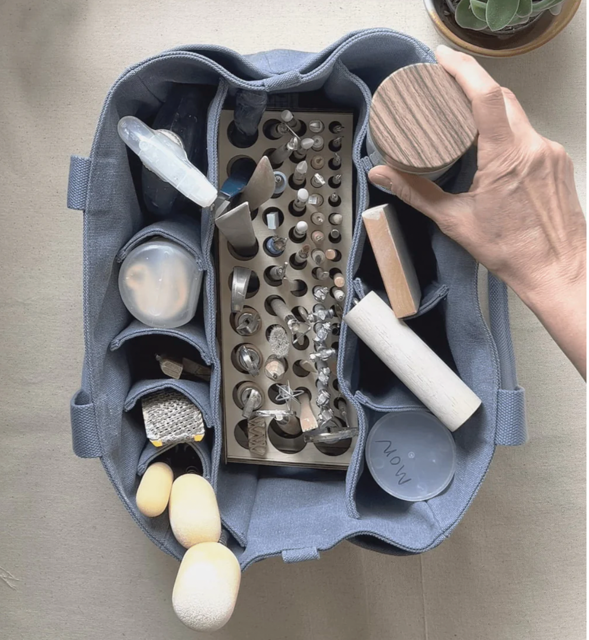 The Artist Nest Canvas Bag